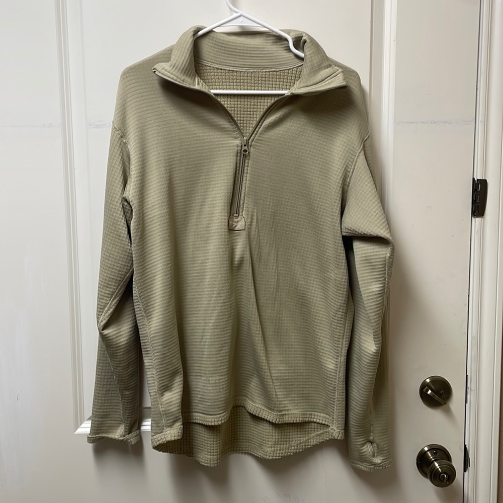 pullover top